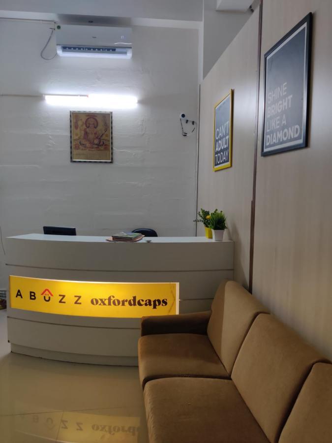 A Pousada Abuzz Oxfordcaps Imperial Heights Mussoorie Dehradun Exterior foto