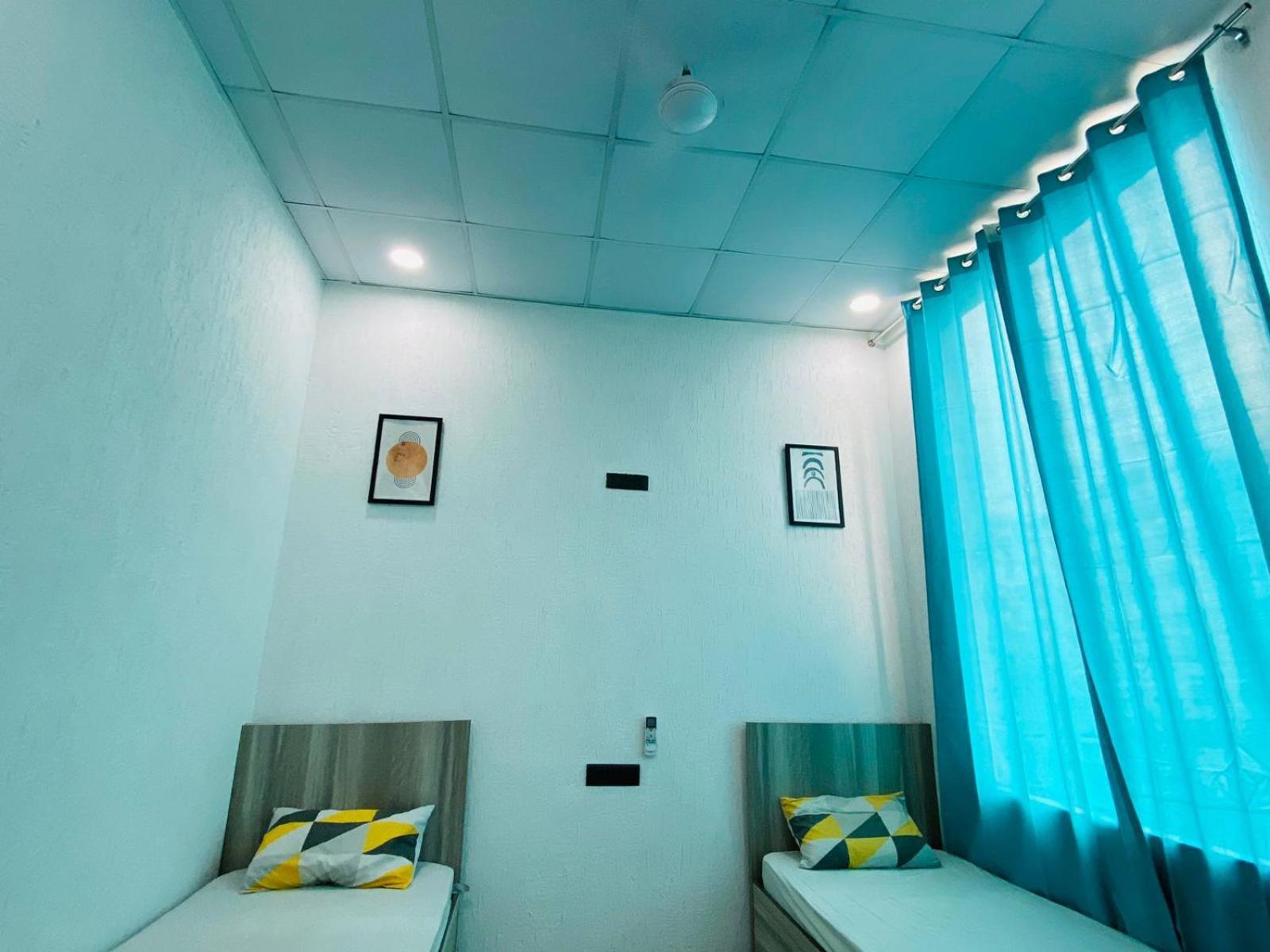 A Pousada Abuzz Oxfordcaps Imperial Heights Mussoorie Dehradun Exterior foto