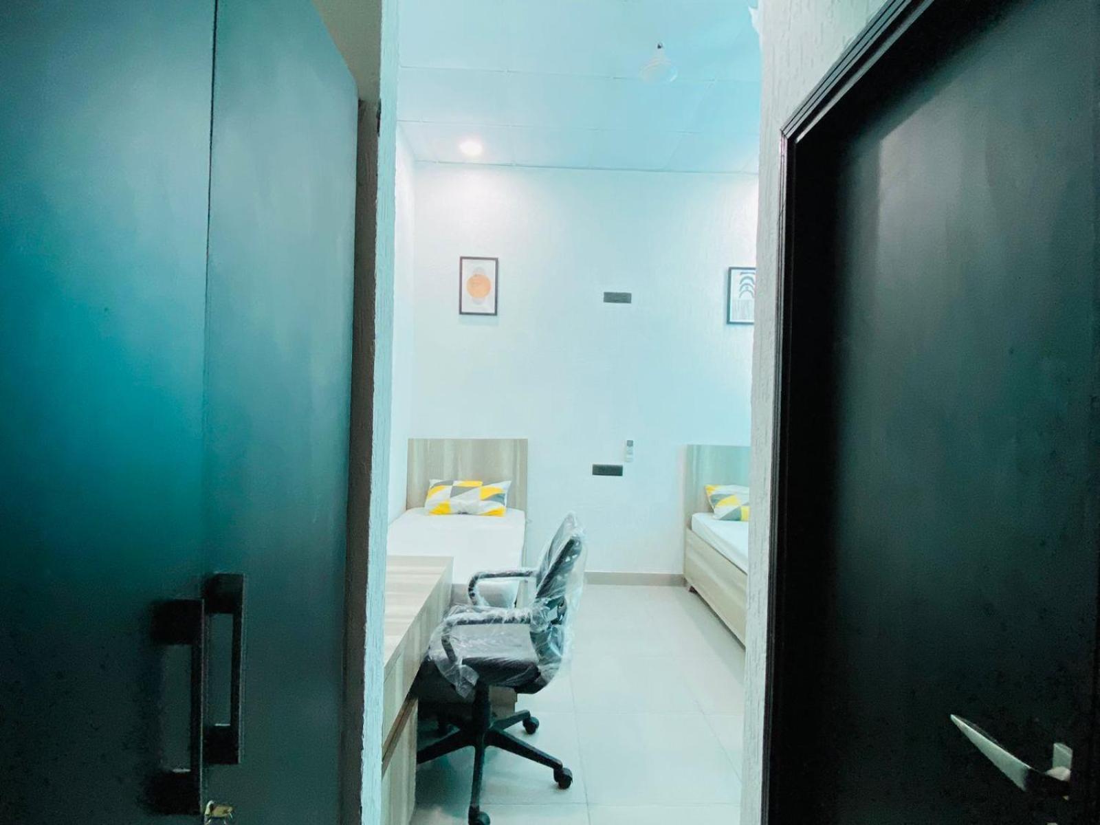 A Pousada Abuzz Oxfordcaps Imperial Heights Mussoorie Dehradun Exterior foto